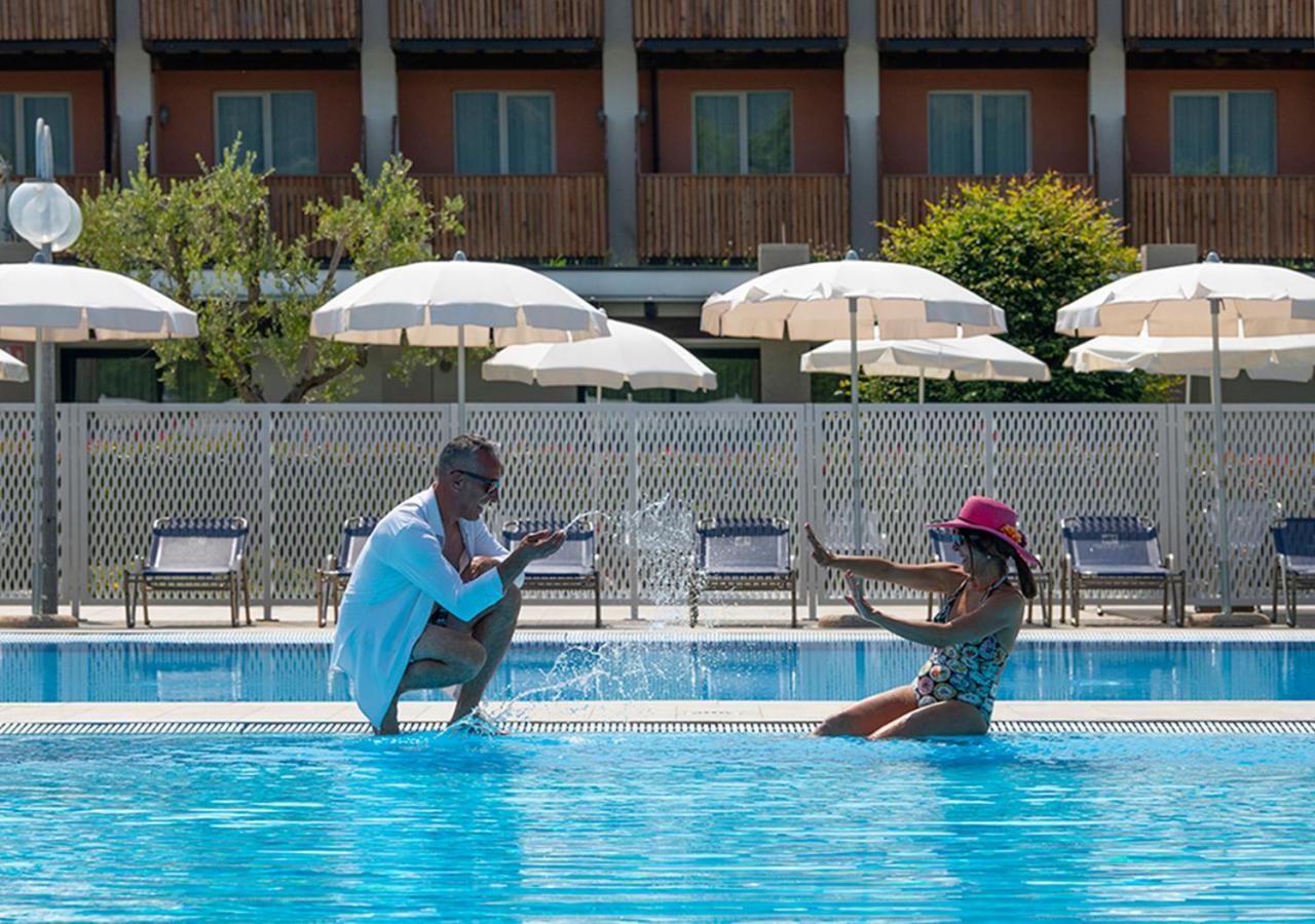 Iseo Lago Hotel Екстериор снимка