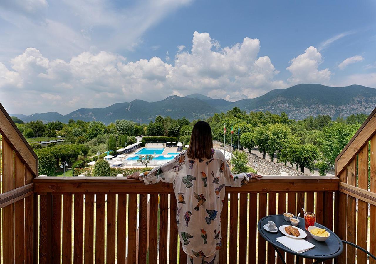 Iseo Lago Hotel Екстериор снимка