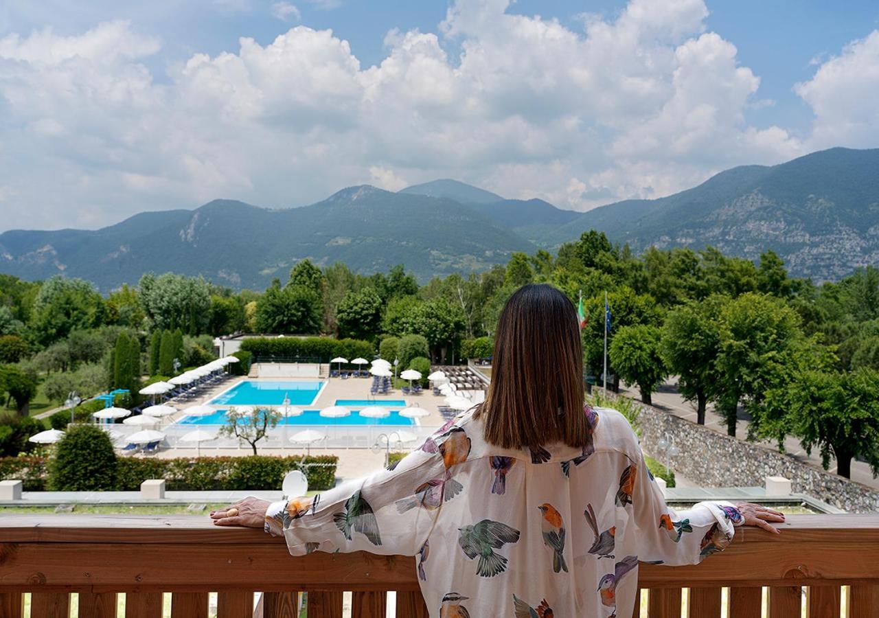 Iseo Lago Hotel Екстериор снимка