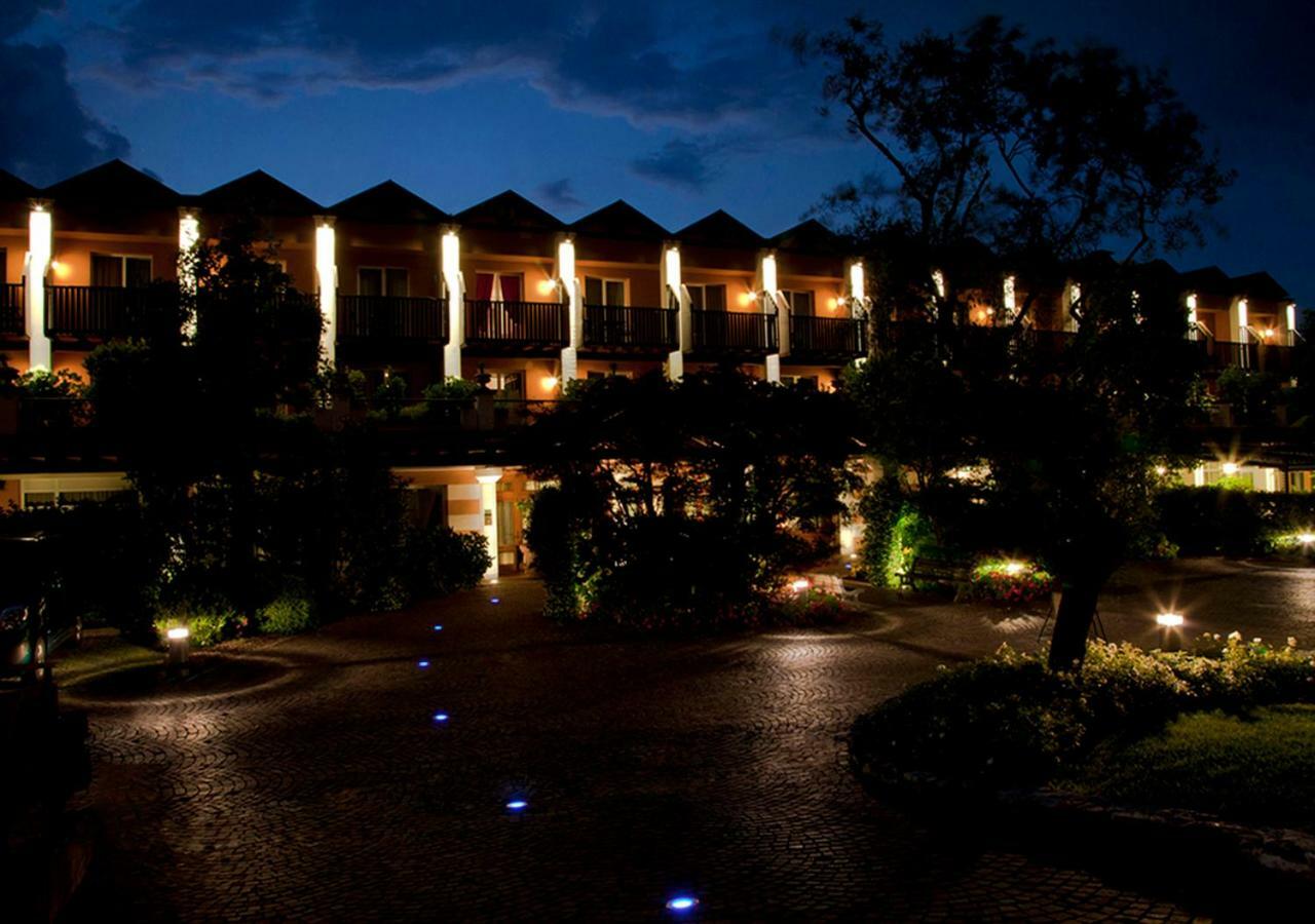 Iseo Lago Hotel Екстериор снимка
